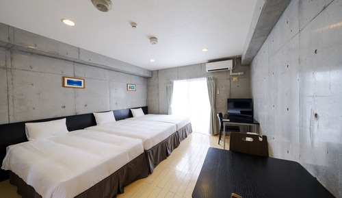 Habitación triple, no fumadores, cocina (Residential, for 3, Main building)