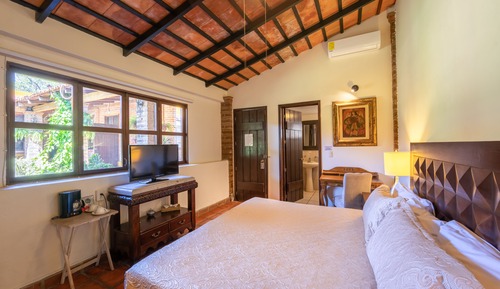Standard Room with Garden View