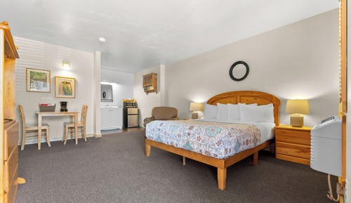 Habitación estándar, 1 cama de matrimonio, vistas a la montaña