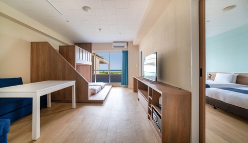 Suite estudio familiar, no fumadores, vistas a la playa