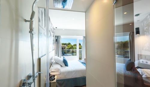 Habitación individual Deluxe (+16)