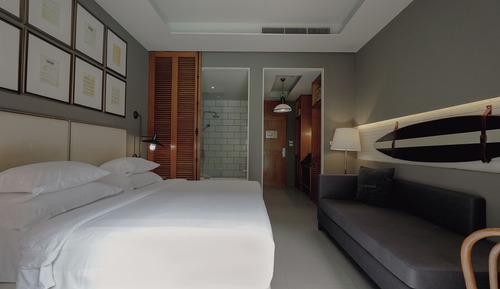 Habitación Deluxe, acceso a la piscina