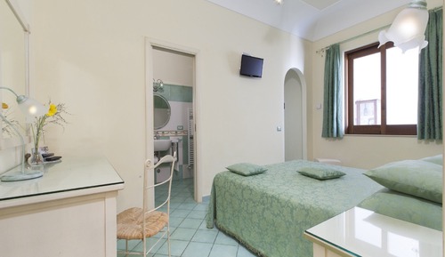 Habitación clásica con 1 cama doble o 2 individuales