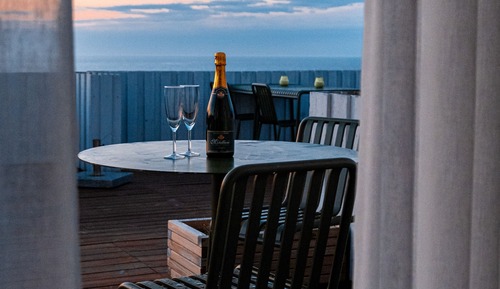 Habitación romántica doble, 1 cama de matrimonio grande, terraza, vistas al mar