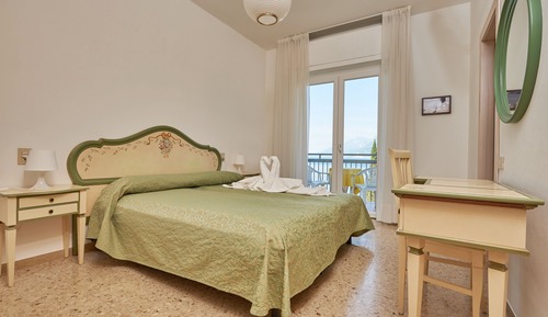 Habitación doble, vistas al lago