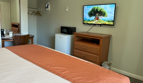 Deluxe King Room, 1 King Bed, Non Smoking