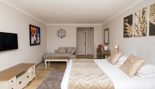 Suite, baño privado (5)