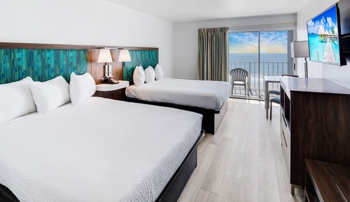 Oceanfront Efficiency, 2 Queen Beds, Non Smoking,  Kitchenette   (Newly Remodeled)