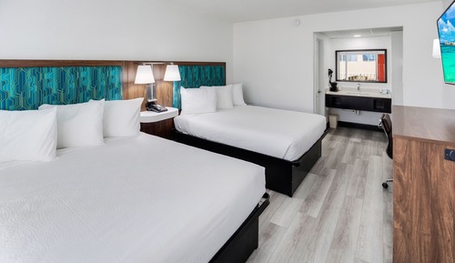 Standard Double Room, 2 Queen Beds, Non Smoking (Newly Remodeled)