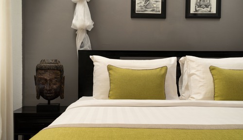 Family Suite - Afternoon Tea + Workspace + Support Community