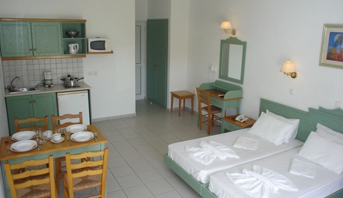 Apartamento familiar, vistas parciales al mar