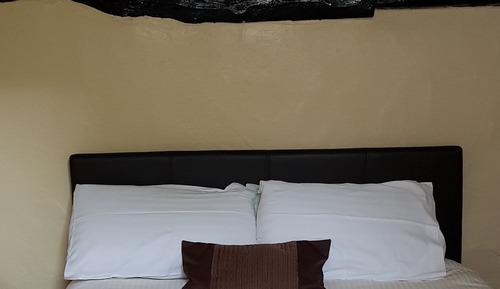 Habitación doble, baño privado