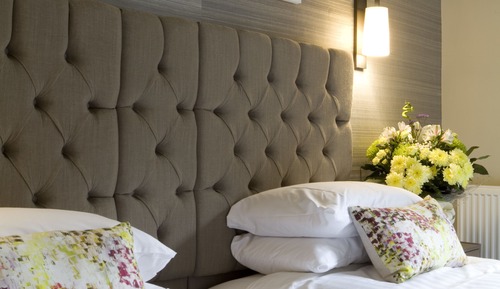 Habitación triple, baño privado (Double and Single beds)