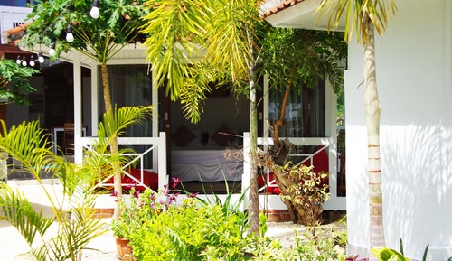 Habitación Deluxe, vistas parciales al mar