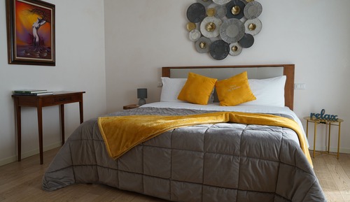 Habitación de lujo, 1 cama de matrimonio grande, bañera de hidromasaje, vistas al jardín