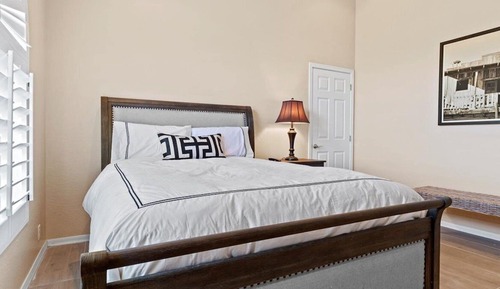 Estudio (6 Bedrooms)