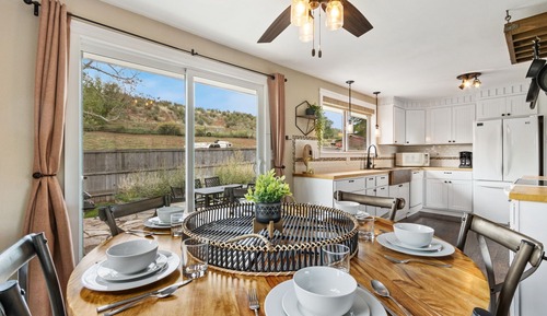 Casa, varias camas, patio, vistas al jardín (4928 W. Eisenhower Blvd. Loveland)