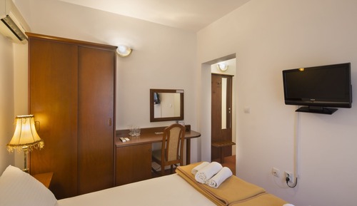 Habitación básica doble, vistas a la colina