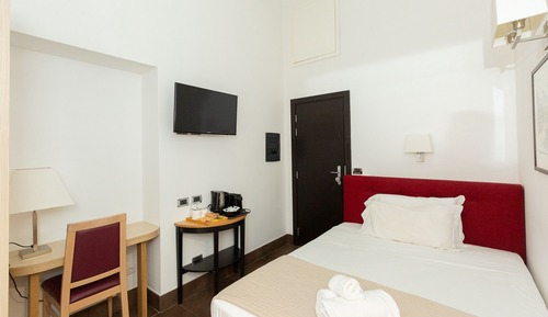 Habitación económica (Small room)