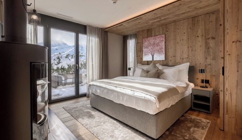Penthouse Deluxe Room