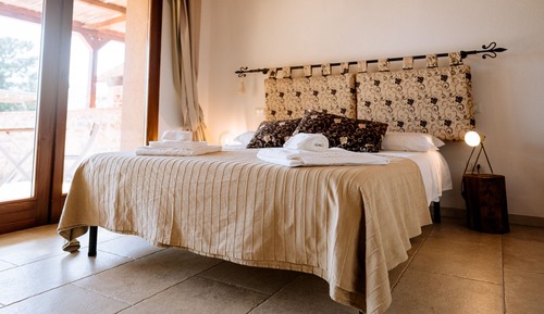 Habitación Confort, 1 cama de matrimonio grande, vistas al valle, planta baja