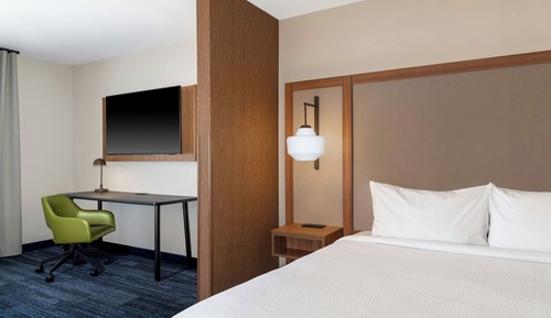 Suite, 1 cama de matrimonio grande con sofá cama