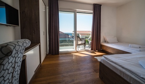 Villa Deluxe, 3 habitaciones, baño privado, vistas a la piscina