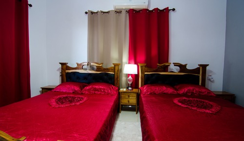 Habitación romántica con 1 cama doble o 2 individuales, 1 habitación, vistas a la montaña