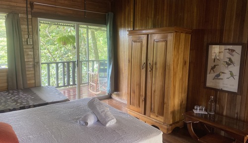 Habitación cuádruple estándar
