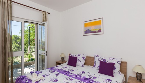 Apartamento (One Bedroom Apartment with Terrace an)