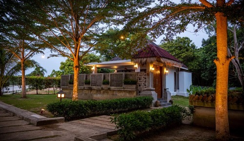 Villa (Anggrek Garden)