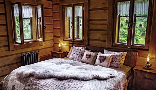 Economy Suite
