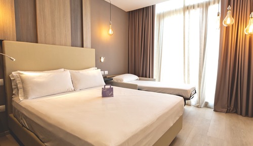 Deluxe Apartment
