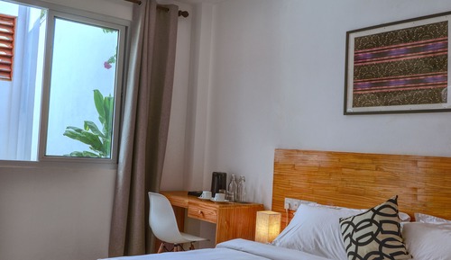 Habitación estándar con 1 cama doble o 2 individuales