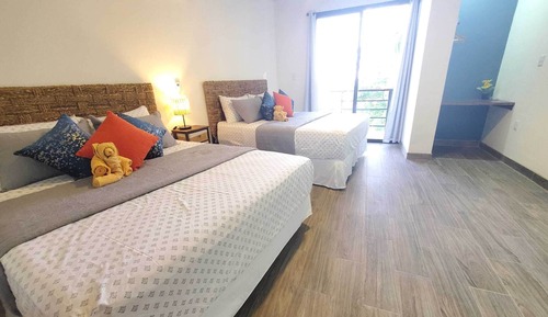 Habitación Deluxe doble, vistas parciales al mar