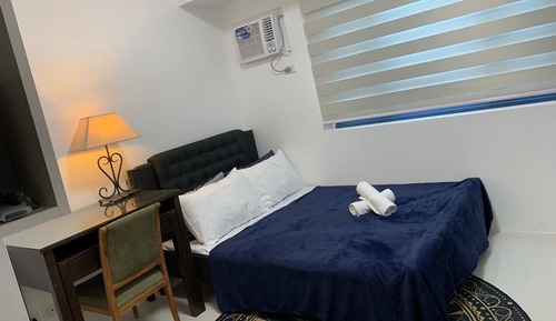 Suite estudio Confort, 1 cama de matrimonio, no fumadores, vistas parciales al mar