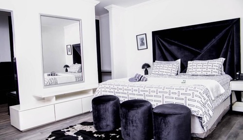 Habitación individual ejecutiva, 1 cama de matrimonio grande, balcón, vistas a la piscina