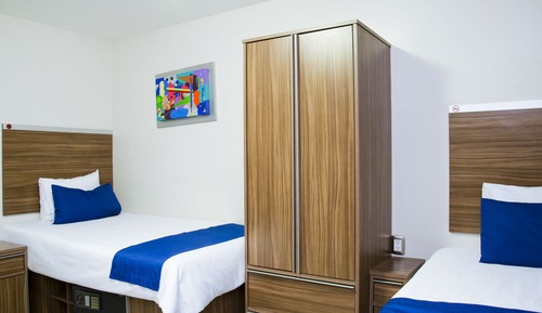 Habitación Confort con 2 camas individuales