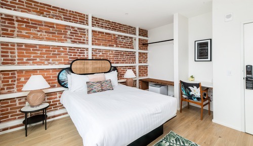 Habitación, 1 cama de matrimonio, balcón, vistas a la ciudad