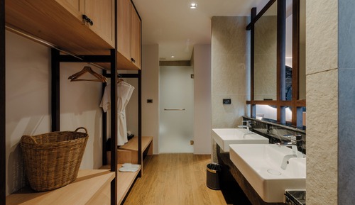 Habitación Deluxe, 1 cama de matrimonio grande, no fumadores, vistas a la piscina