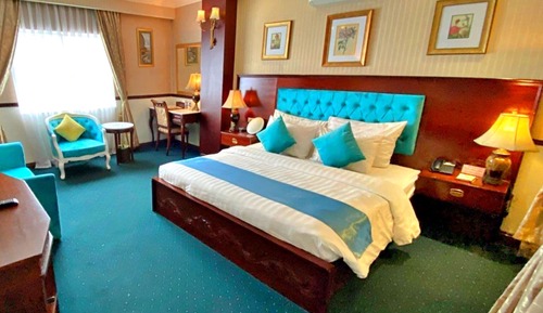 Habitación Deluxe doble, 1 cama de matrimonio, no fumadores, vistas a la ciudad