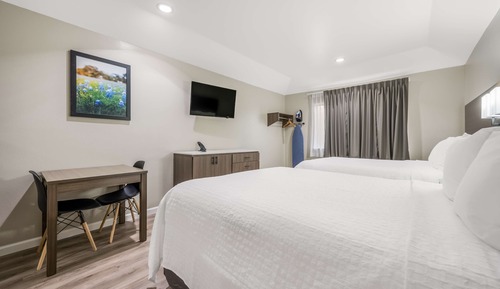 Habitación estándar, 2 camas de matrimonio, accesible para personas con discapacidad, cocina básica