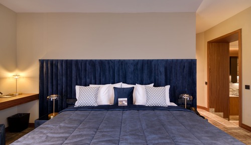 Leo Suite