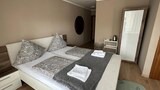 Basic Triple Room