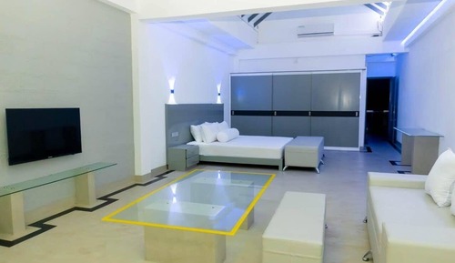 Habitación Deluxe doble, 1 cama de matrimonio grande, balcón, vistas al mar