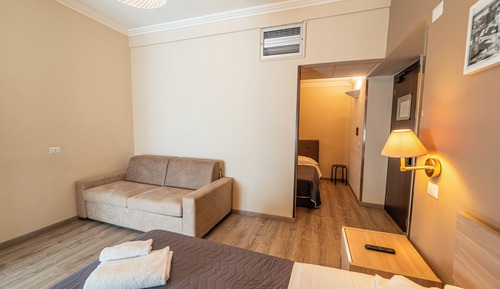 Habitación cuádruple Confort