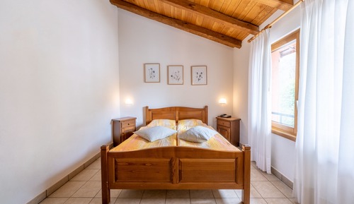 Habitación clásica con 1 cama doble o 2 individuales, 1 cama doble