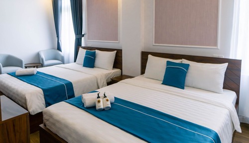 Deluxe Double Room, Multiple Beds, Private Bathroom, City View