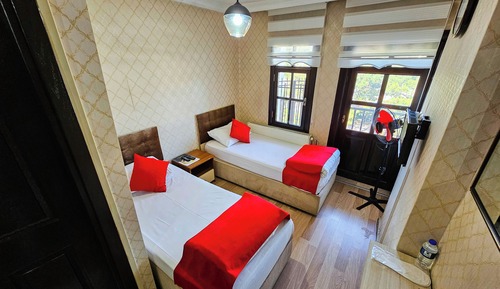 Habitación económica con 2 camas individuales