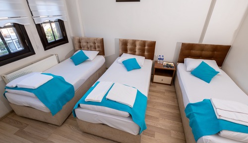 Habitación triple sénior